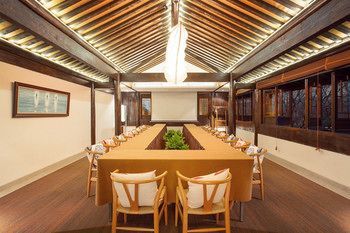 Hotel Yurong West 4*