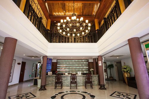 Hotel Yurong West 4*